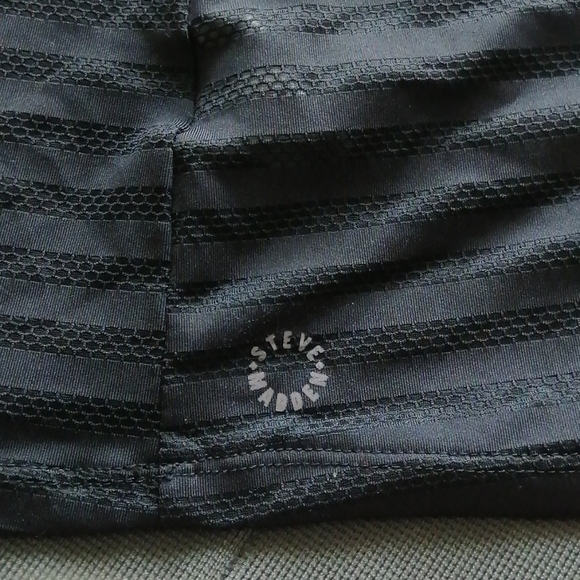 Steve Madden workout tank top - Picture 3 of 4